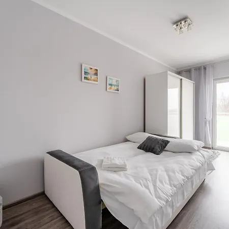 Wielkopolska Cozy By Bookinghost 아파트