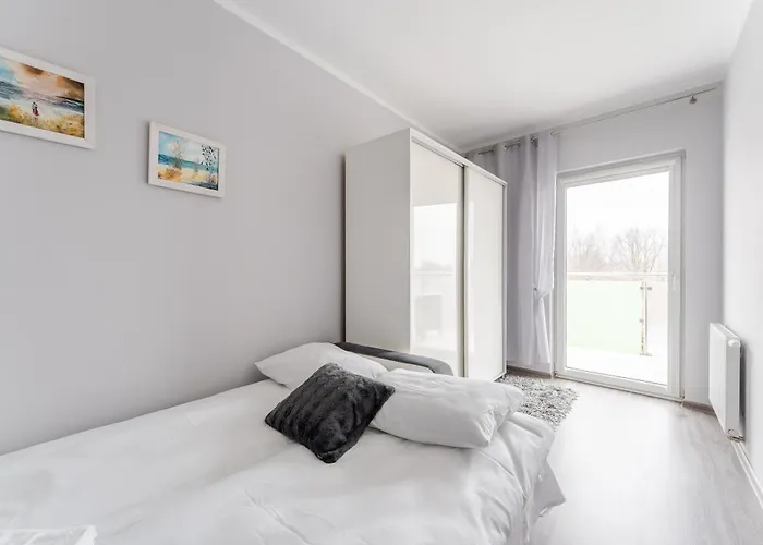 아파트 Wielkopolska Cozy By Bookinghost 코워브제크